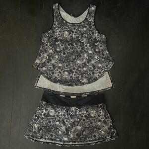 Lululemon b&w floral print top / Lululemon b&w floral print skirt